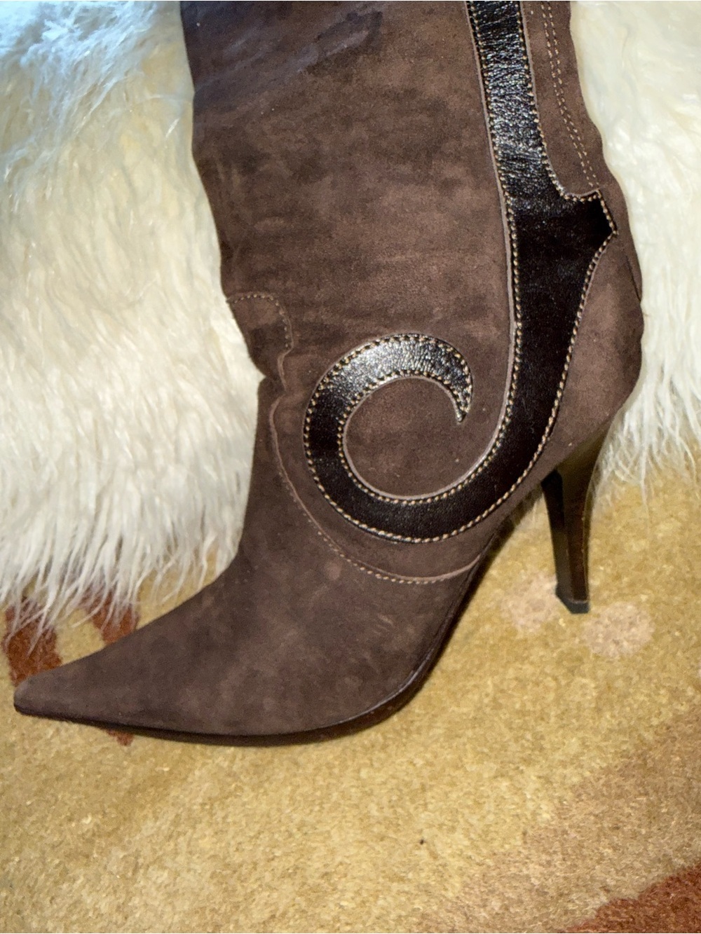 Fendi Dark Brown Suede Knee-High Stiletto Boots with enclosed zipper back - Picture 3 of 8